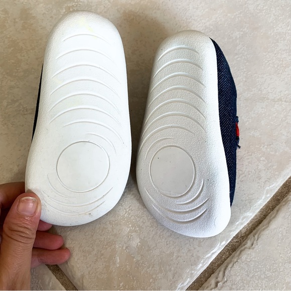 Unknown • Slip-On Shoes - Picture 2 of 4